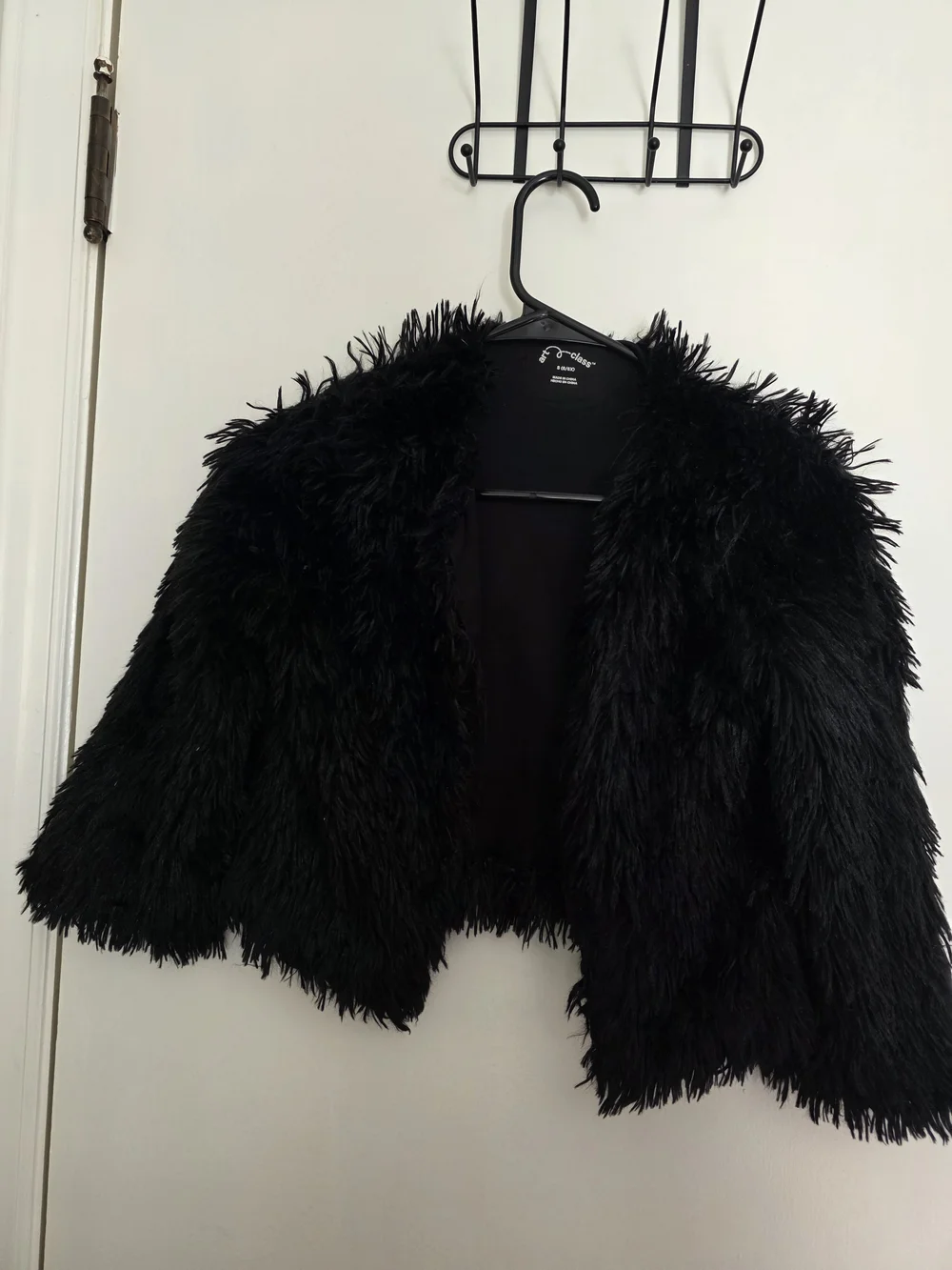 Art Class Girls Size 6/6X Black Faux Fur Shaggy Jacket Open Front